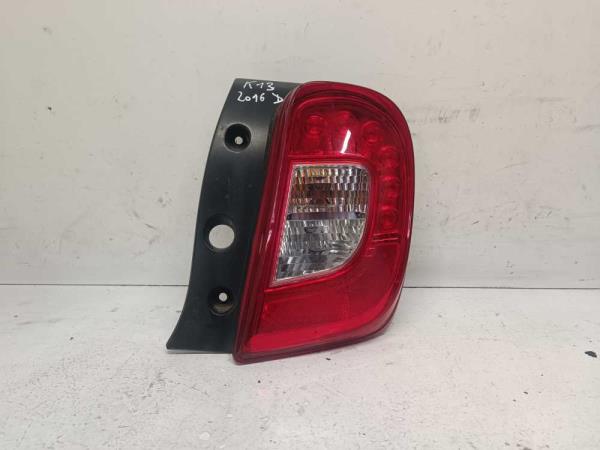 FEU ARRIERE DROIT NISSAN - Vue 1